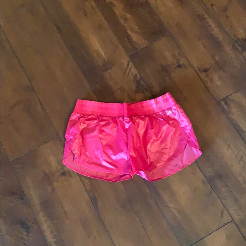 Active wear shorts